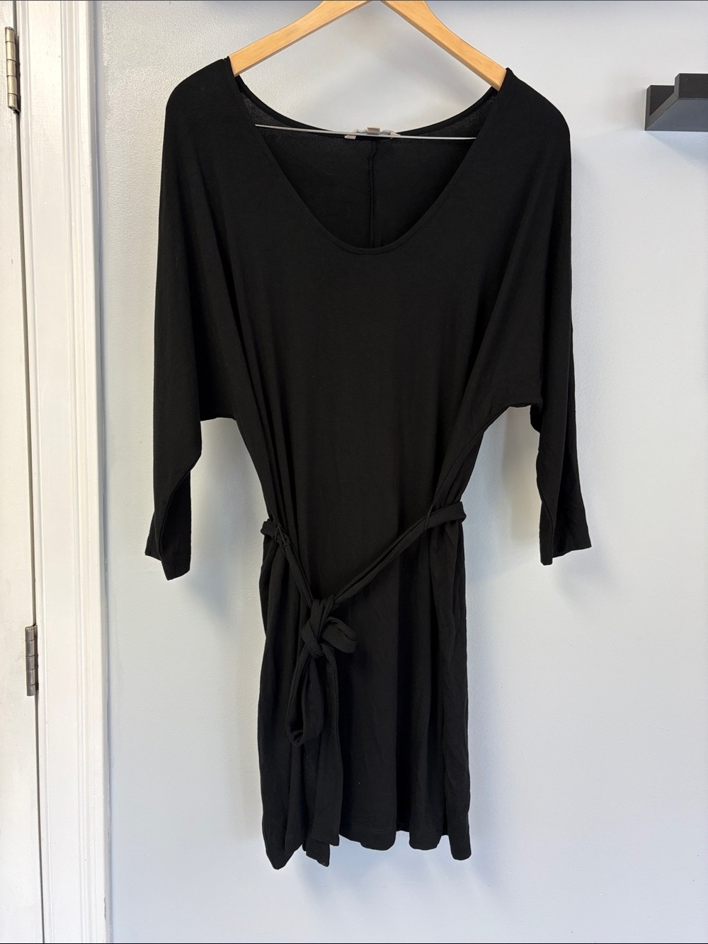 Lightweight Long Sleeve Classic Black Dress Sz L